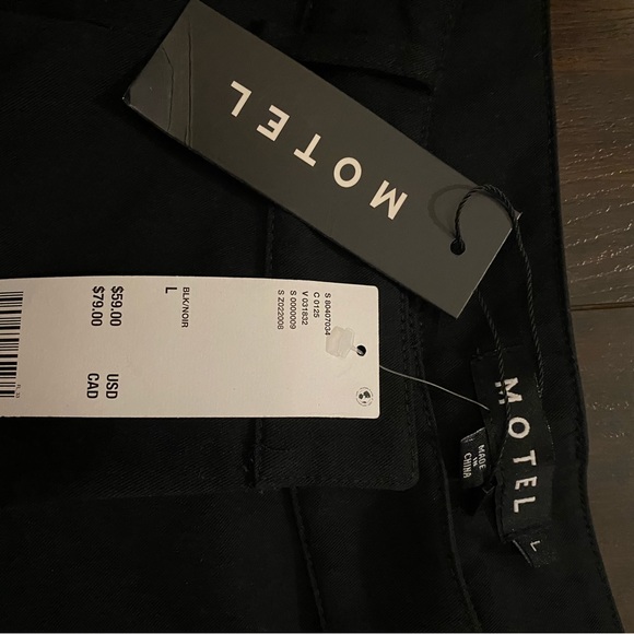 BNWT Motel Tabaru Longline Shorts L - Picture 4 of 4